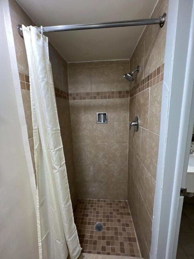 James River Inn & Suites Newport News Ngoại thất bức ảnh