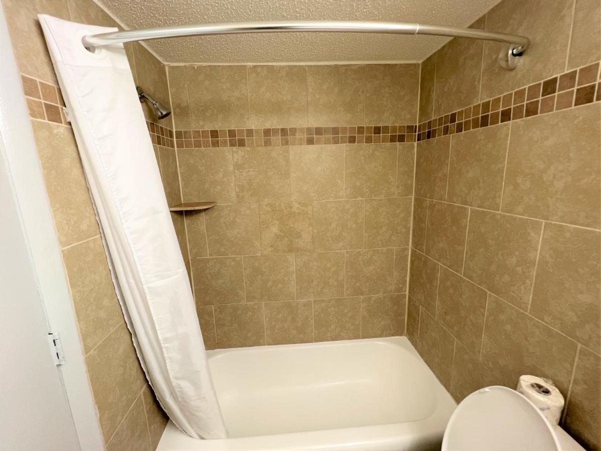 James River Inn & Suites Newport News Ngoại thất bức ảnh